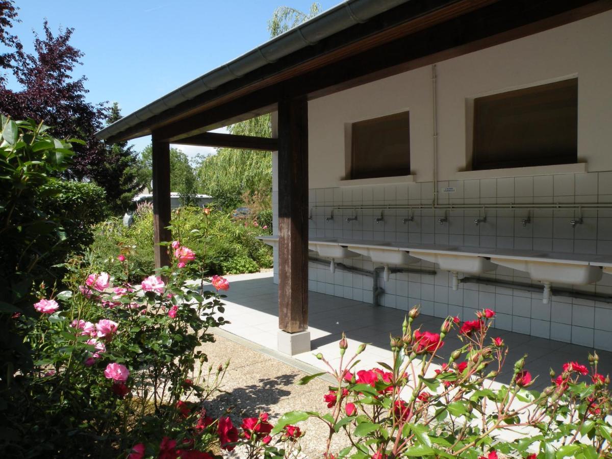 Tente Bell Au Camping Hautoreille Bannes  Luaran gambar